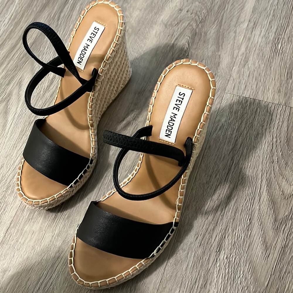 Brand new sandals